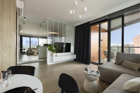 Deluxe Apartment, Harbor View | Free WiFi
