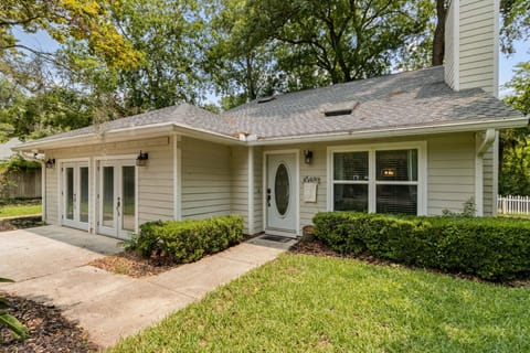 1716 Blue Heron - Front Exterior 1