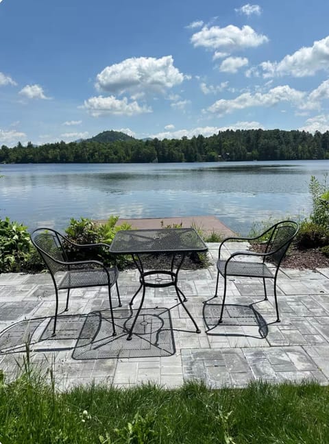 Dock is used by our guest. You can use it at anytime to go swimming, load kayak 