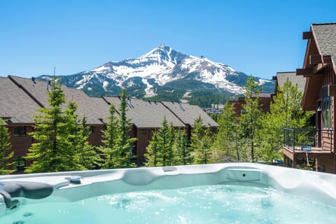 The best view in Big Sky from you private Hot Tub!