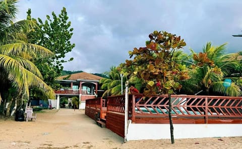 Comfort Suite, Sea View | Property grounds