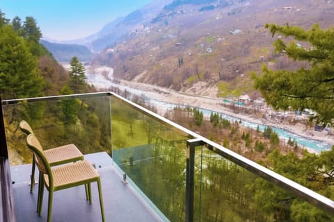 Panoramic River View | Balcony view