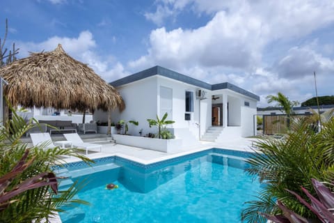 House | 3 bedrooms, Internet