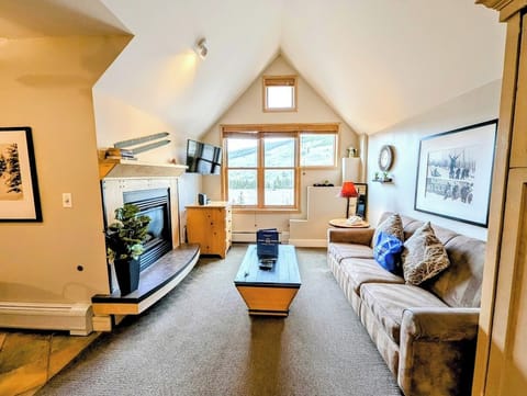 Charming studio condo in River Run Village