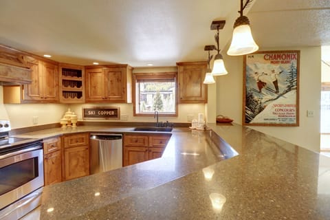 Condo, 2 Bedrooms | Private kitchen | Coffee/tea maker, fridge, oven, toaster