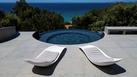 Indoor pool, seasonal outdoor pool