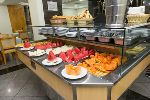Free daily full breakfast