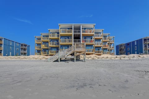 North Topsail Beach Vacation Rental | 2BR | 2BA | 840 Sq Ft | Stairs to Enter