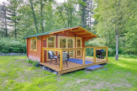 Clinton Vacation Rental | Studio | 1BA | 200 Sq Ft | 2 Steps to Enter