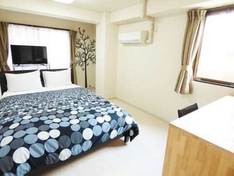 Double Room, 1 Double Bed, Non Smoking | Desk, blackout drapes, free cribs/infant beds, free WiFi