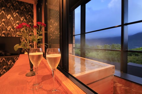 Standard Twin Room, Multiple Beds, Private Bathroom, Mountain View | In-room safe, individually decorated, individually furnished, free WiFi