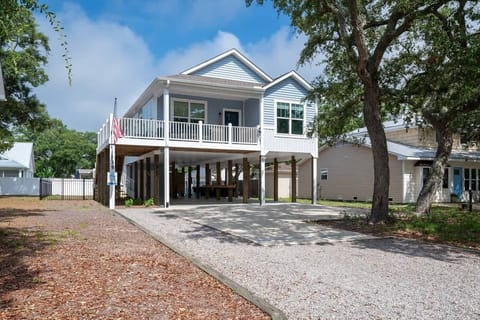 Private Home Oak Island Beach Rental