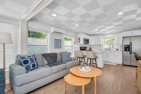 House | 1 bedroom, high-speed internet