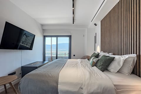 Luxury Apartment, City View | In-room safe, blackout drapes, iron/ironing board, free WiFi