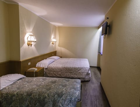 Family Room | Desk, blackout drapes, soundproofing, free WiFi