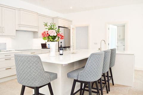 Lough Conn Haven Holiday Home. Modern open plan kitchen. Bright contemporary all mod cons.