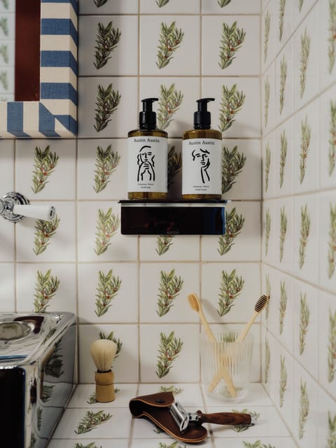 Shower, free toiletries, hair dryer, soap