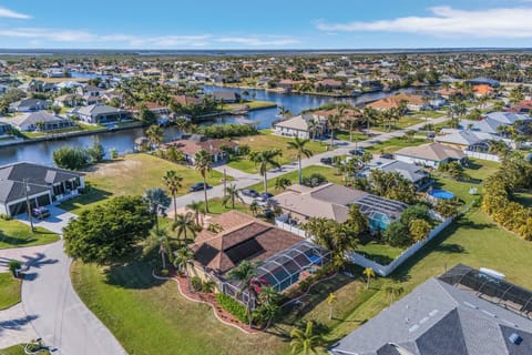 Cape Coral Vacation Rental | 3BR | 2BA | 1 Step Required | 1,674 Sq Ft
