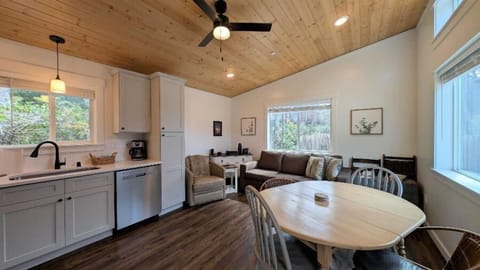 dining living kitcehn