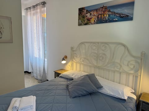 Comfort Double Room, Balcony, City View | Minibar, in-room safe, free WiFi, bed sheets