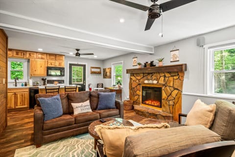 Open layout makes it easy to cook, chat, and relax together.