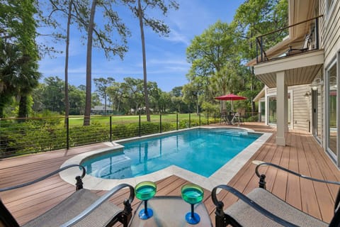 HOST & HOME presents… 47 Heritage Road!