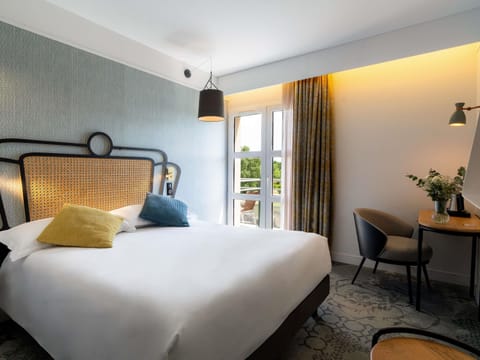 Classic Room, 1 Double Bed (Golf course view) | Premium bedding, desk, blackout drapes, soundproofing