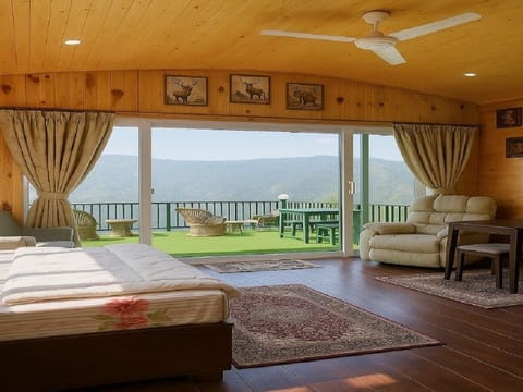 Family Cottage, Balcony, Mountain View | Blackout drapes, iron/ironing board, free WiFi
