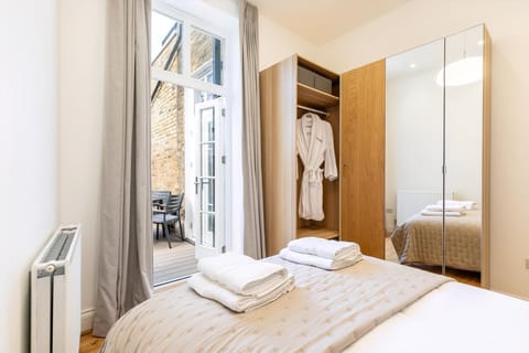 Apartment (Bright & Elegant Chelsea Getaway: Pri) | 2 bedrooms, free WiFi