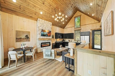 06-130-Jolene-Wy-Tennessee-6