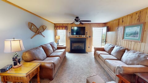 Indoors, Furniture, Living Room, Couch, Table