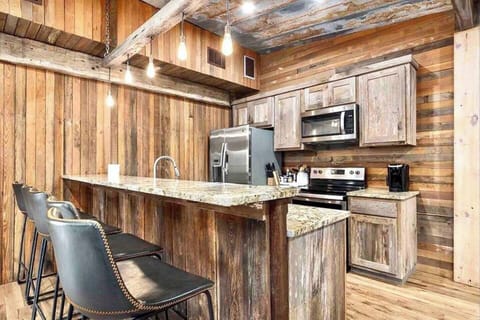 Ranch Haus Full kitchen with keurig and 12 cup coffee maker
