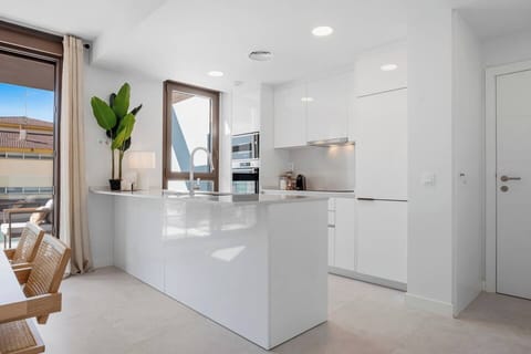 6f560736-0cf8-4637-8cf0-4d7b6933792f