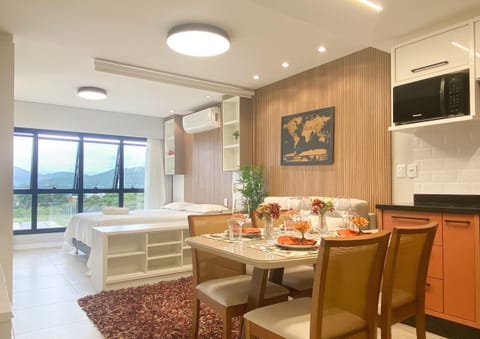 Apartment | Dining