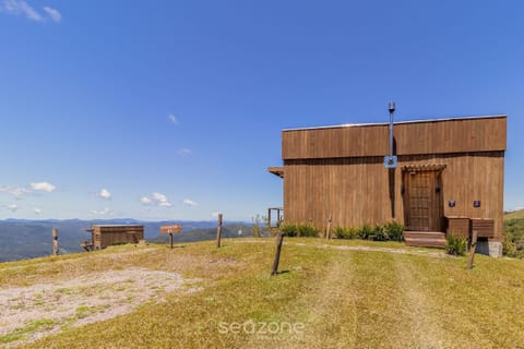 Basic Chalet | Exterior