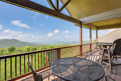 Sugar Mountain Vacation Rental | 3BR | 3BA | Step-Free Entry