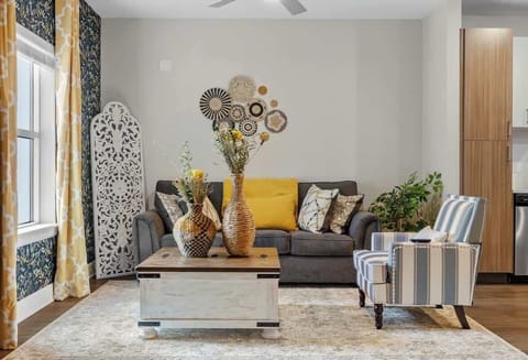  Vibrant decor, comfy seating, and lovely natural light await your Nashville getaway!