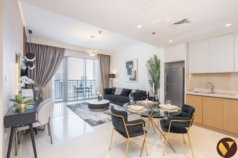 Luxury Apartment, City View | Living area | 55-inch Smart TV with cable channels