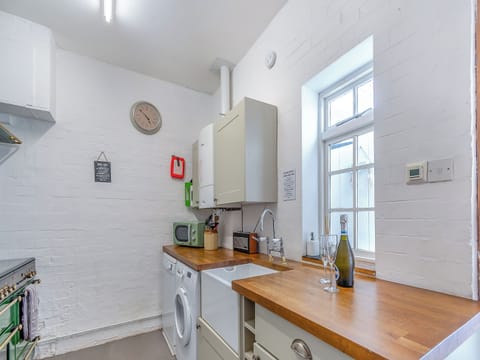 Dining Area | Chapel Bay Cottage, Angle, near Pembroke