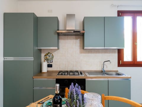 Garden, Outdoor Furniture, Resort, Shade, Leisure, Lawn, Eco Hotel, Landscaping, Tent, Park