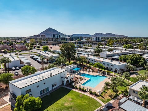 Exclusive Community Pool: Soak up the sun at the beautifully maintained, sparkling pool, complete with mountain views—the perfect place to relax and cool off!