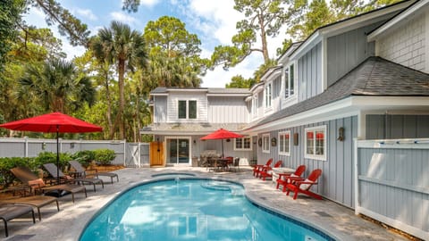 1 Mallard Road: Your 7BR Coastal Getaway with Pool, Hot Tub & Prime Location