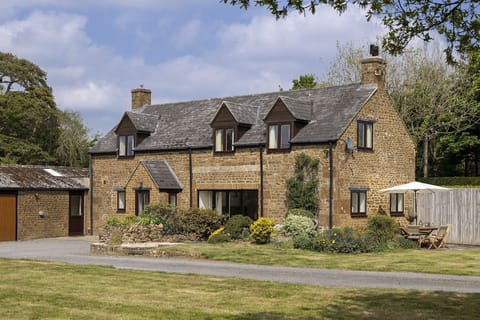 Coleman's Elm - StayCotswold