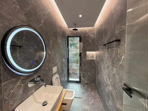 Premium Triple Room, Balcony, Mountain View | Free WiFi