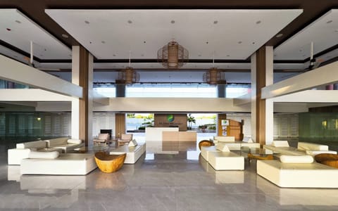 Condo, 1 Bedroom, Accessible, Balcony | Lobby