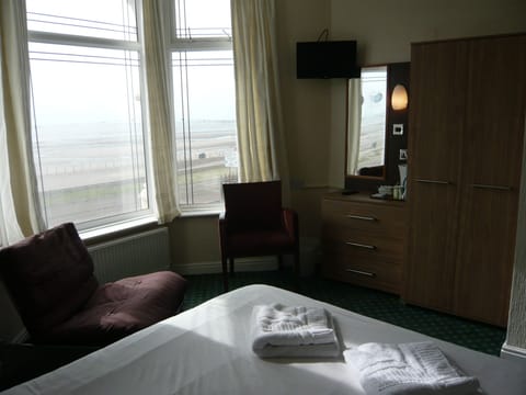 Suite, Ensuite, Sea View (2 Adults +3 Kids Under 15) | Iron/ironing board, free WiFi