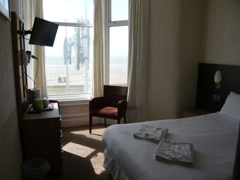 Suite, Ensuite, Sea View (2 Adults +2 Kids Under 15) | Iron/ironing board, free WiFi