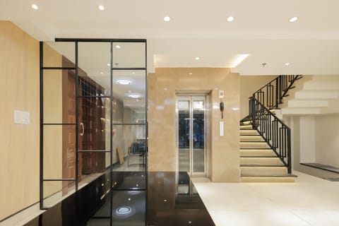 Elevator