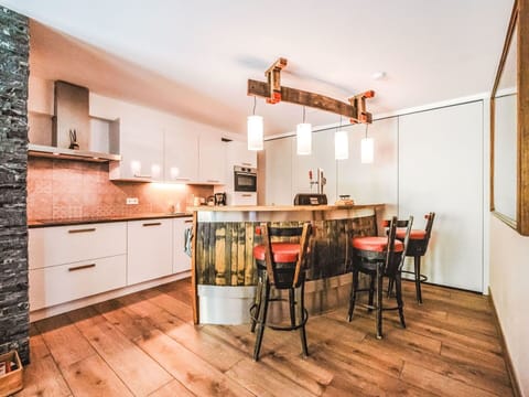 Building, House, Residential Area, Home, Shrub, Roof, Cottage, Estate, Garden