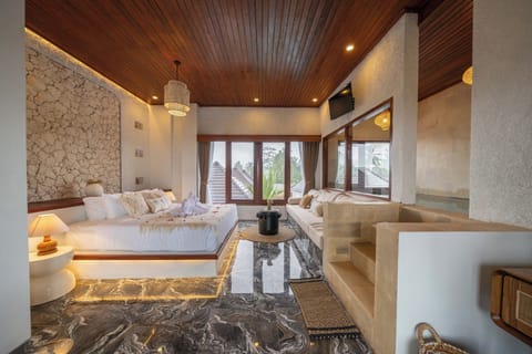 Suite Room with pool view | Desk, free WiFi, bed sheets